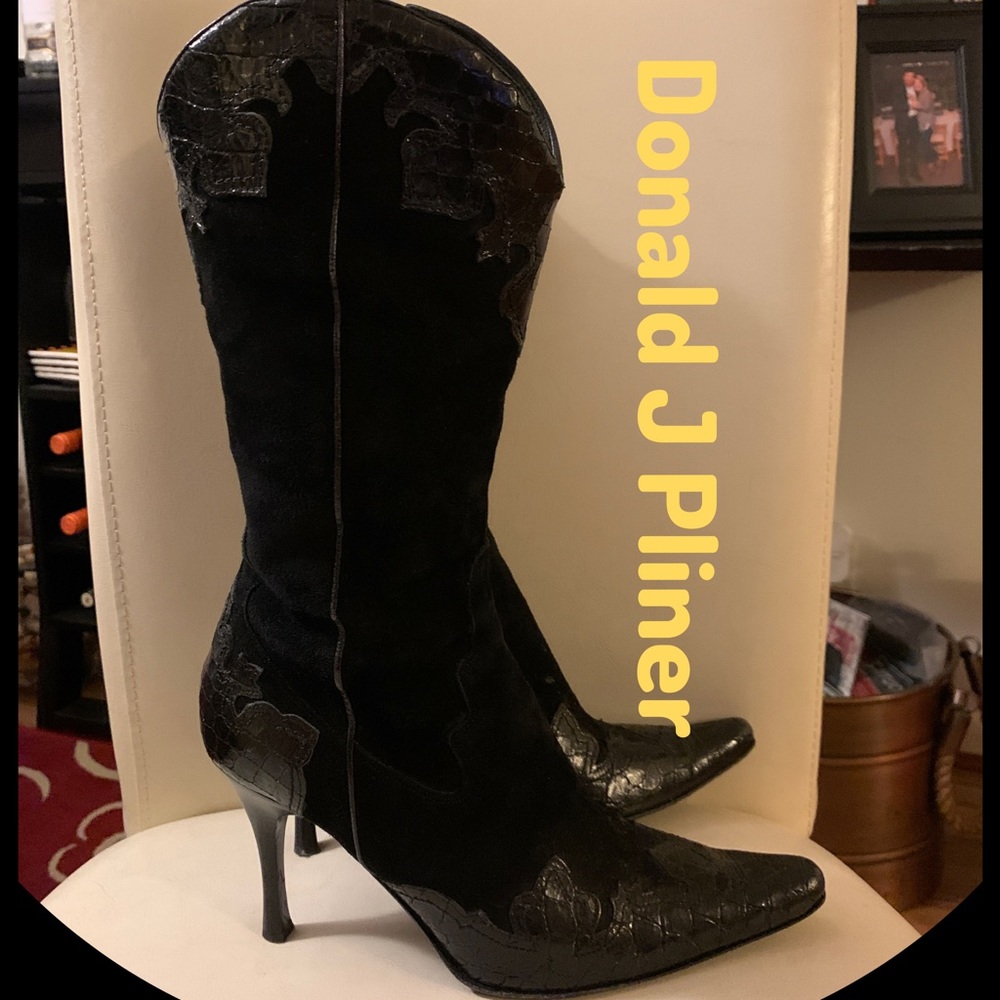 Donald J Pliner Vane Suede and Leather Embossed
